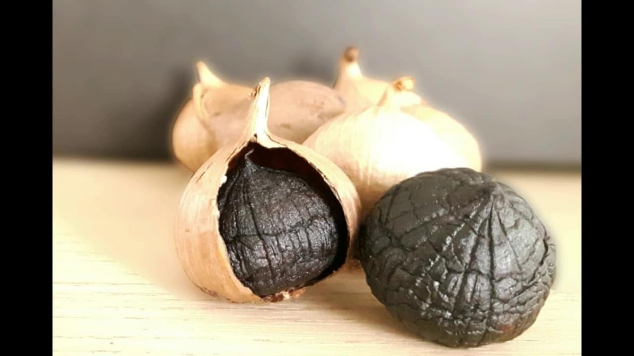 تصویر 3 از سیر سیاه حبه ای تفکیک شده مناسب استفاده روزانه